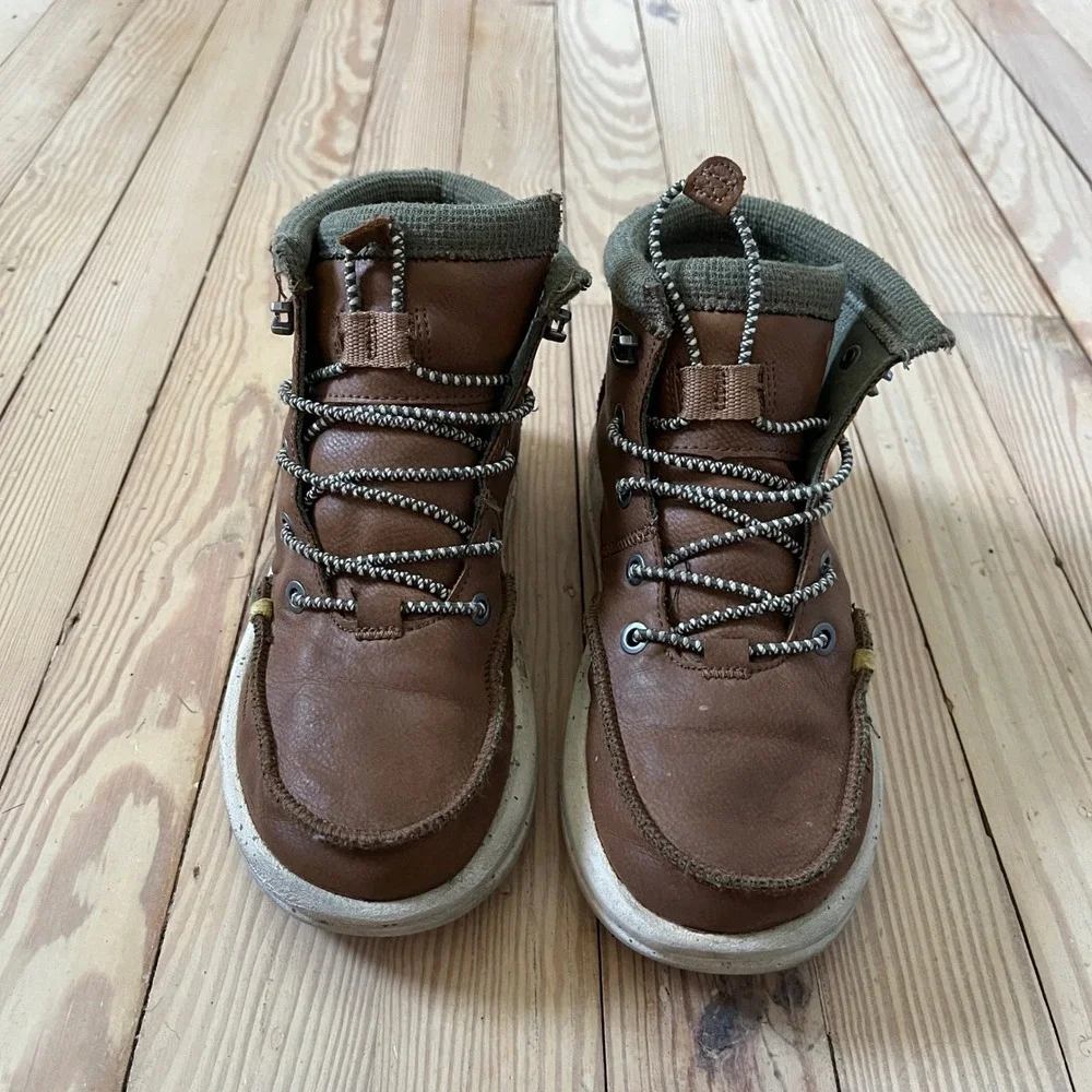 Hey Dude Bradley Boot Youth Size 4 Walnut Brown Leather Knit Collar Ankle Boots